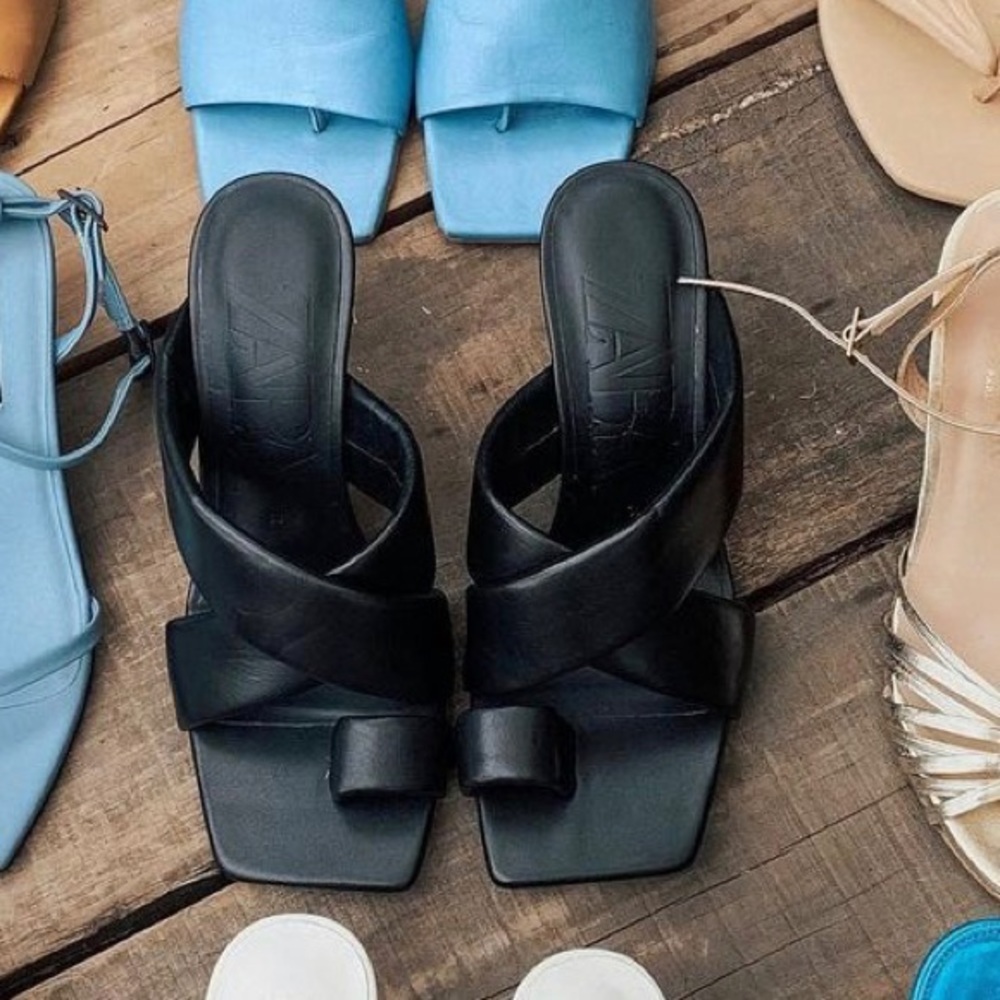 Zara Padded Heeled Leather Sandals NWT - Picture 13 of 15